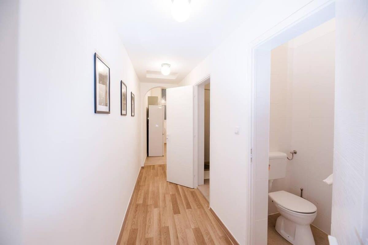 Brand New Central Ac Apartment Budapest Exterior foto