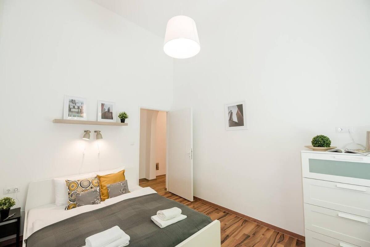 Brand New Central Ac Apartment Budapest Exterior foto
