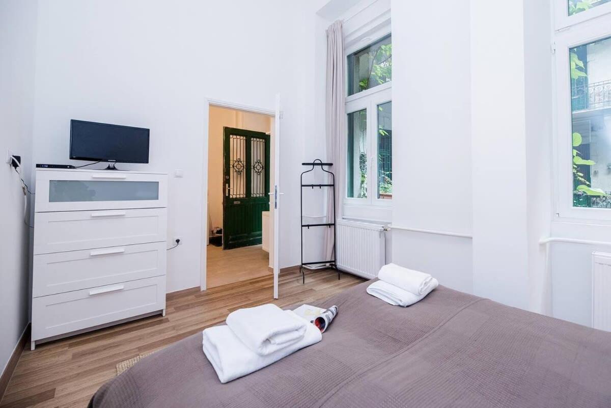 Brand New Central Ac Apartment Budapest Exterior foto